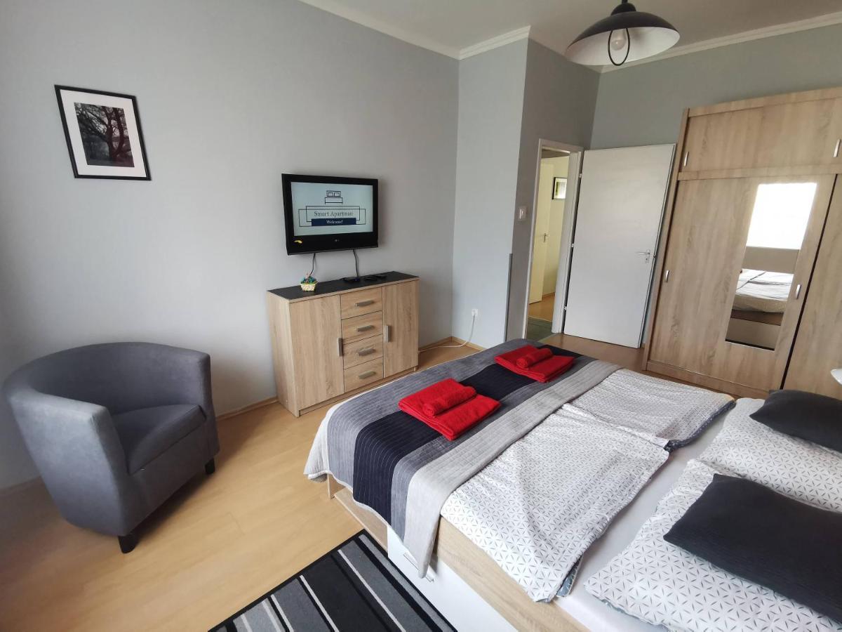 Smart Szallas Apartman 米什科尔茨 外观 照片